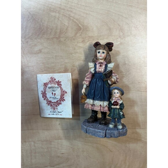 Yesterday's Child Dollstone Collection-Laura with Jane-First Day of School - Picture 2 of 8